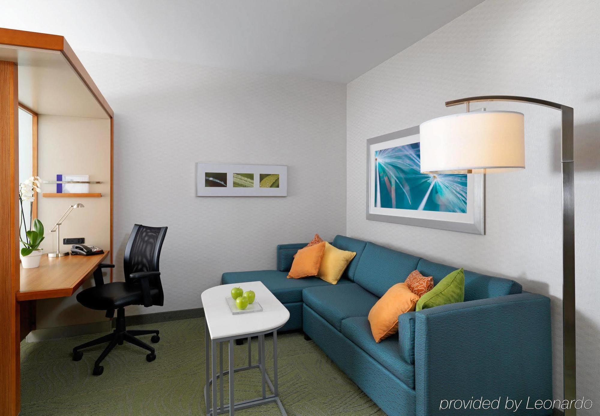 Springhill Suites Hartford Airport/Windsor Locks Zewnętrze zdjęcie